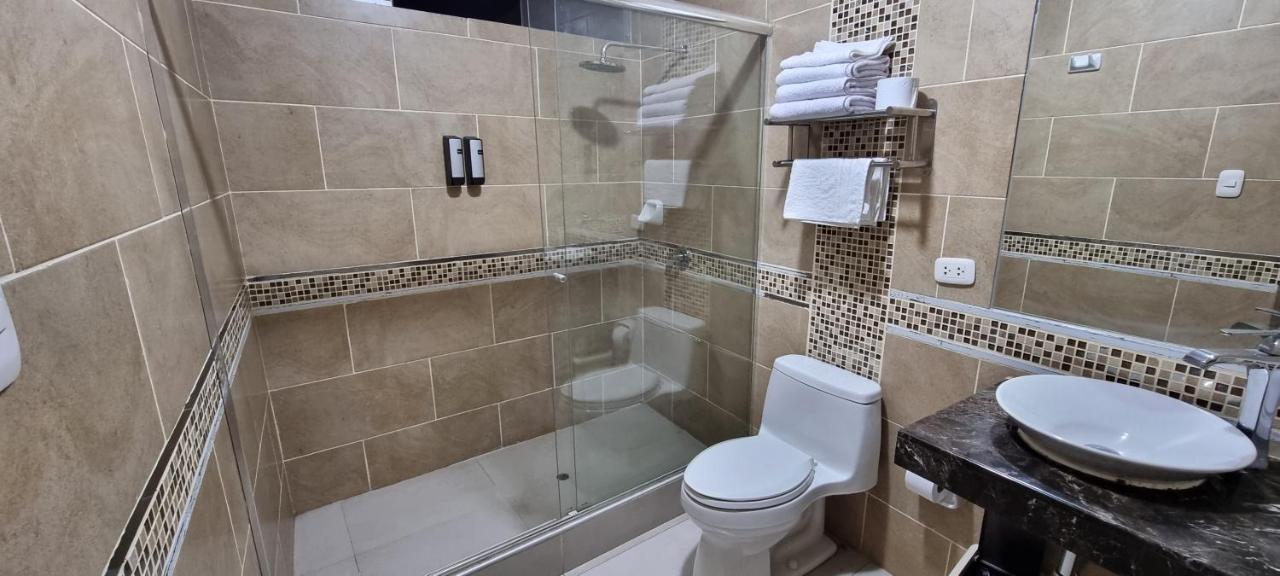 Hotel Imperio Real Trujillo Ngoại thất bức ảnh